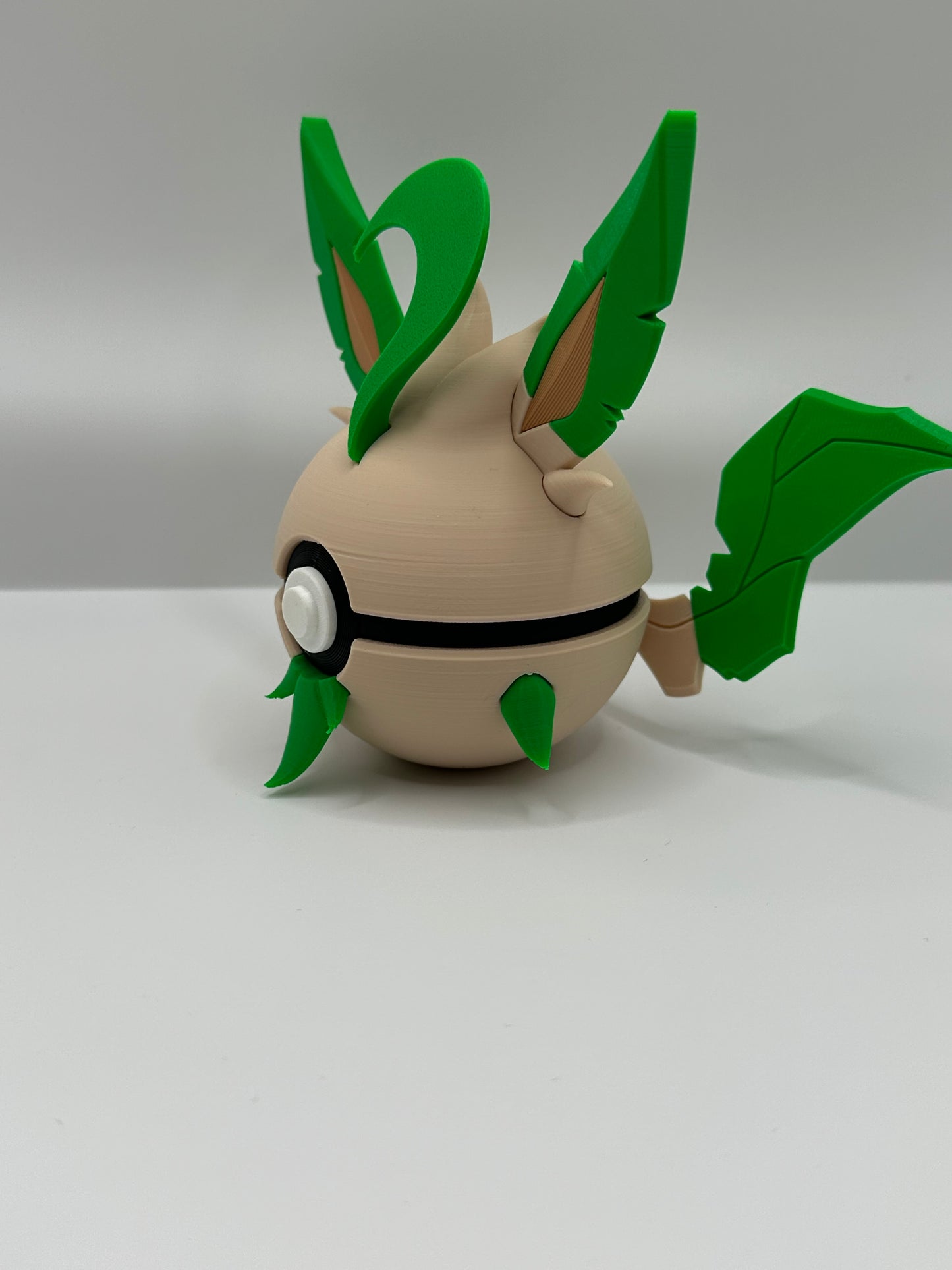 Leafeonball